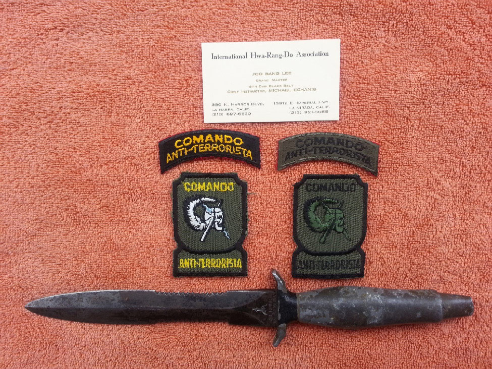 Echanis knife and patches